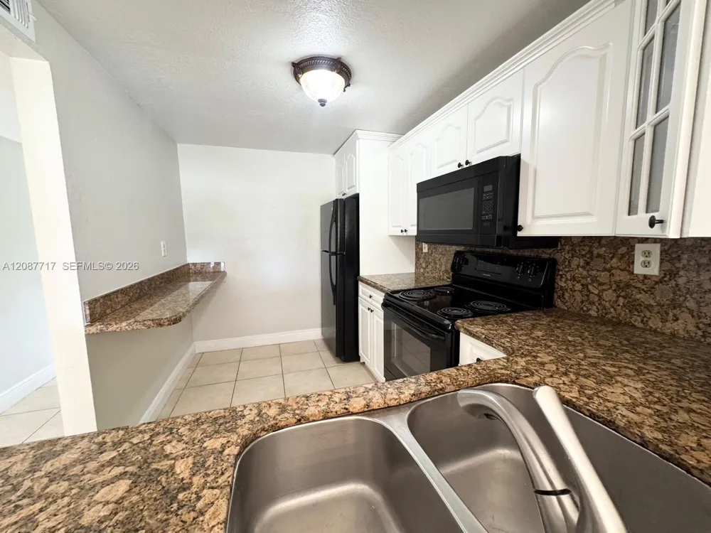 8600 SW 109th Ave #4-202 Miami, FL 33173