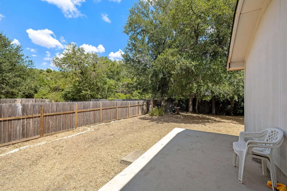 1882 Wallin Loop Round Rock, TX 78664
