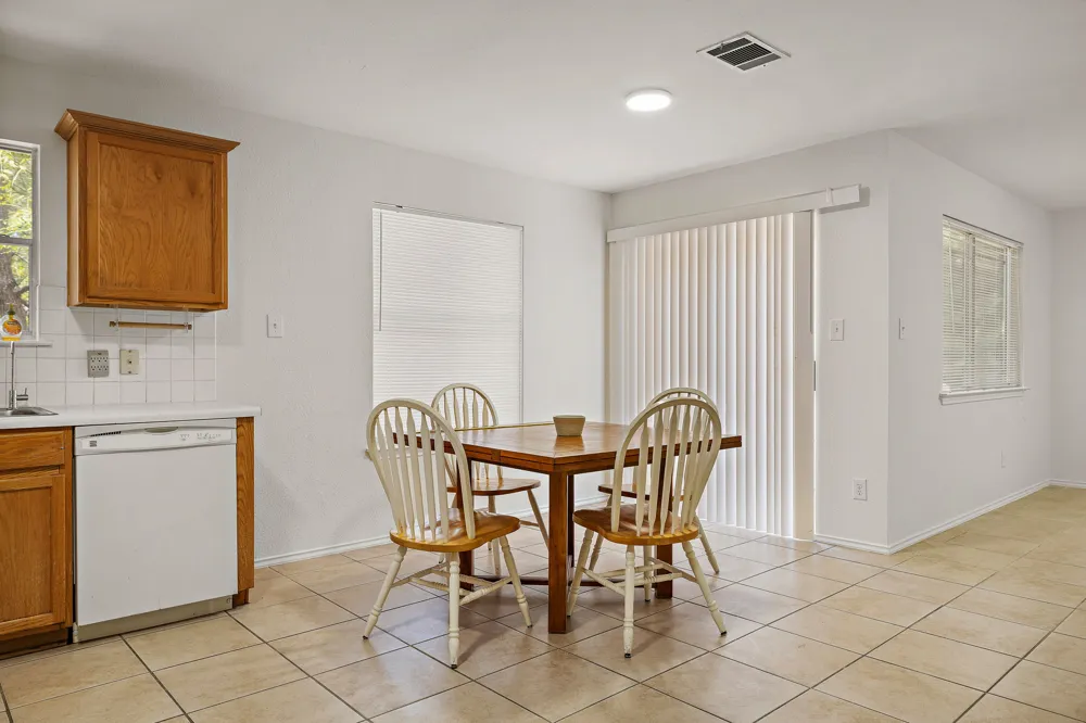 1882 Wallin Loop Round Rock, TX 78664