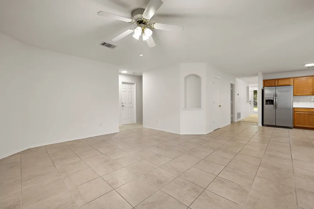 1882 Wallin Loop Round Rock, TX 78664