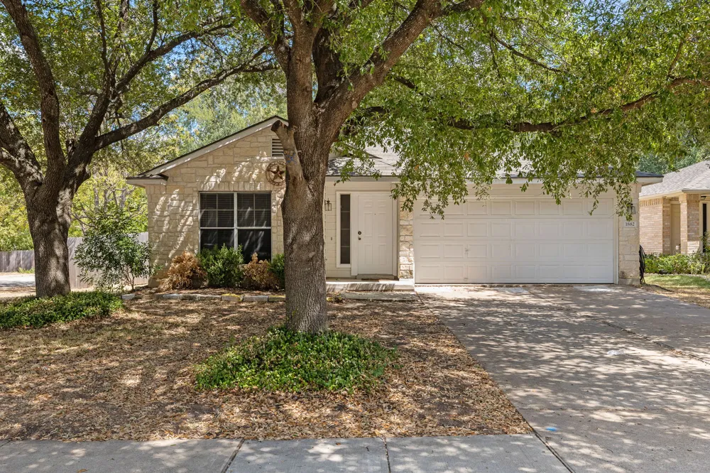 1882 Wallin Loop Round Rock, TX 78664