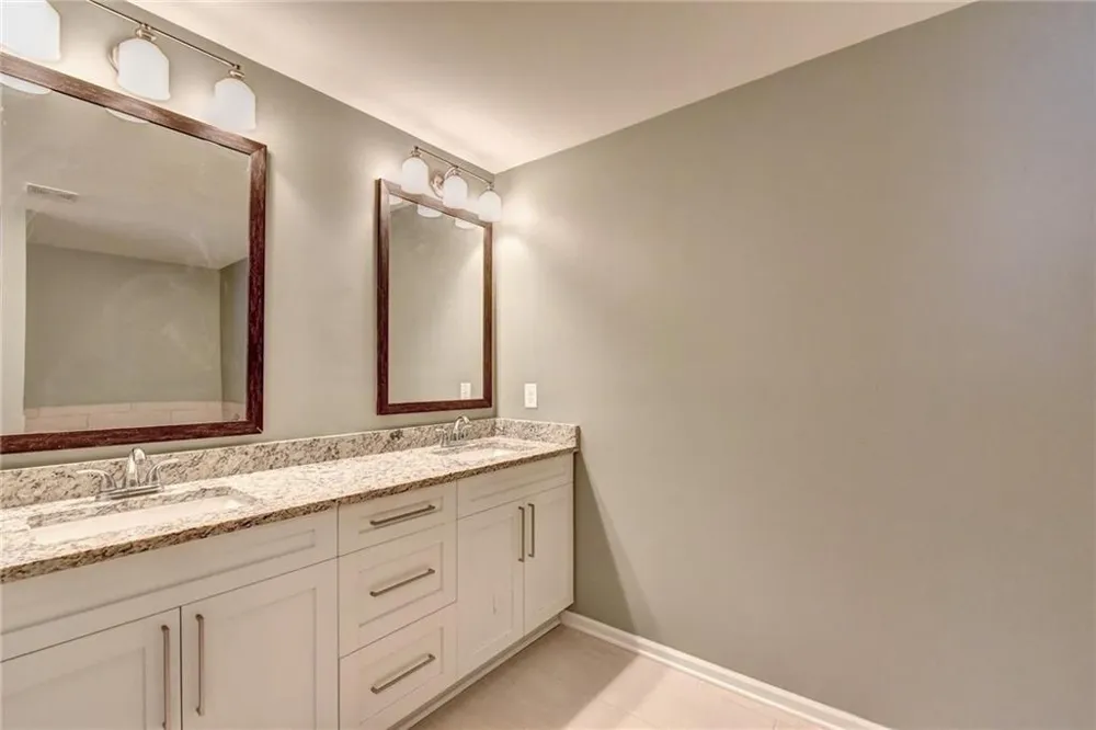 5605 Bright Cross Way Suwanee, GA 30024