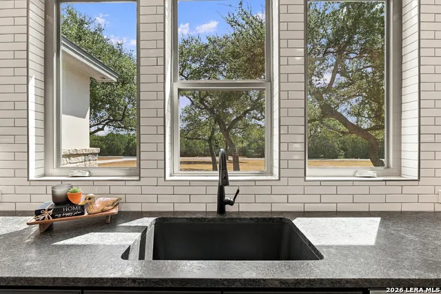 31131 WINDMILL LN Bulverde, TX 78163