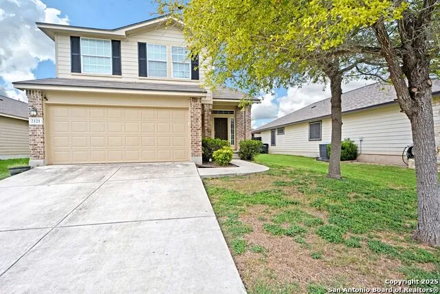 2121 SINCLAIR DR New Braunfels, TX 78130