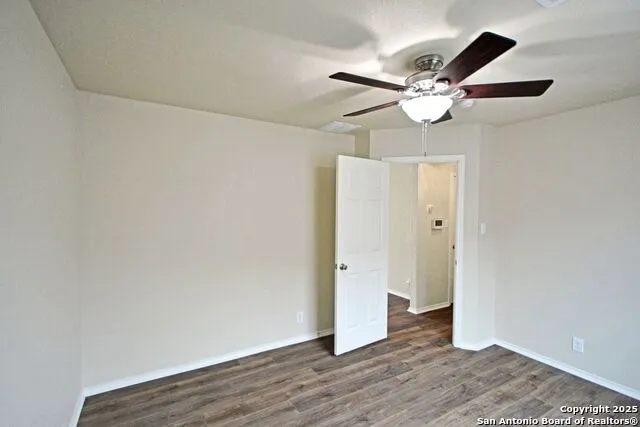 2121 SINCLAIR DR New Braunfels, TX 78130