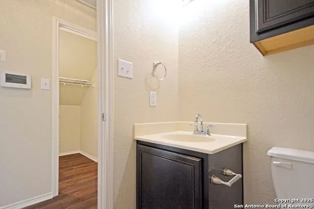 2121 SINCLAIR DR New Braunfels, TX 78130