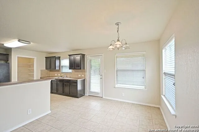 2121 SINCLAIR DR New Braunfels, TX 78130