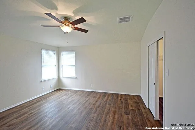 2121 SINCLAIR DR New Braunfels, TX 78130