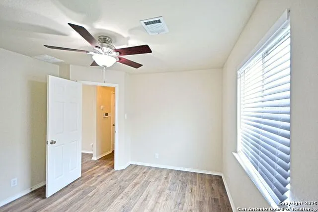 2121 SINCLAIR DR New Braunfels, TX 78130