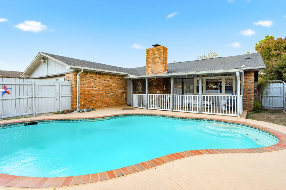 5044 Stanley Drive The Colony, TX 75056