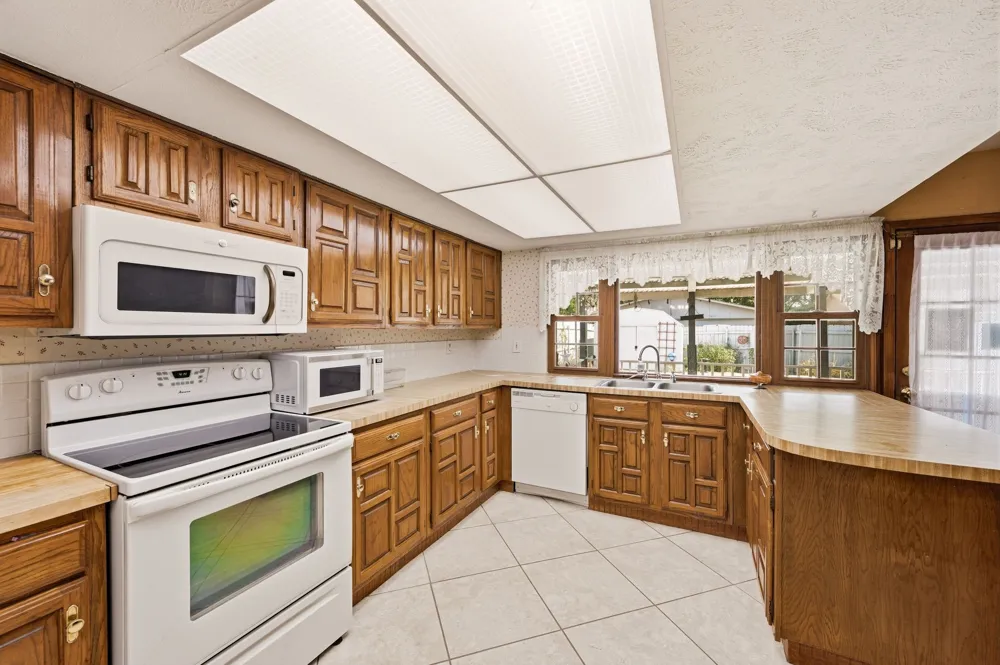 5044 Stanley Drive The Colony, TX 75056
