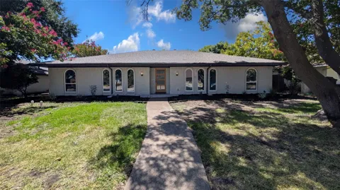 3024 Creekbend Drive