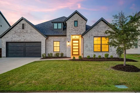 3870 Porter Lane
