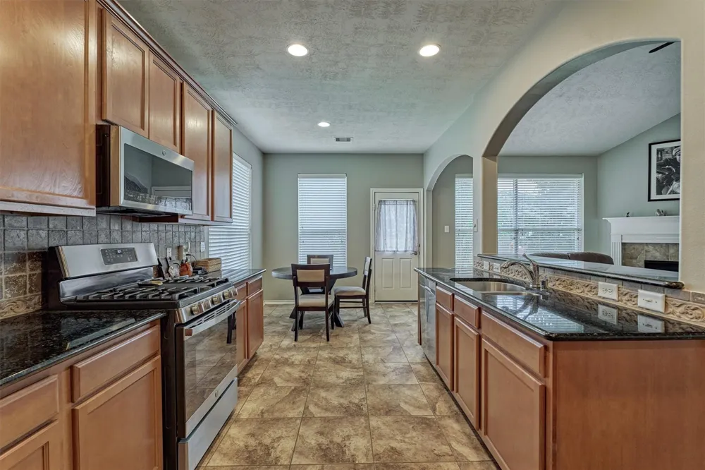 163 Hawkhurst Circle The Woodlands, TX 77354