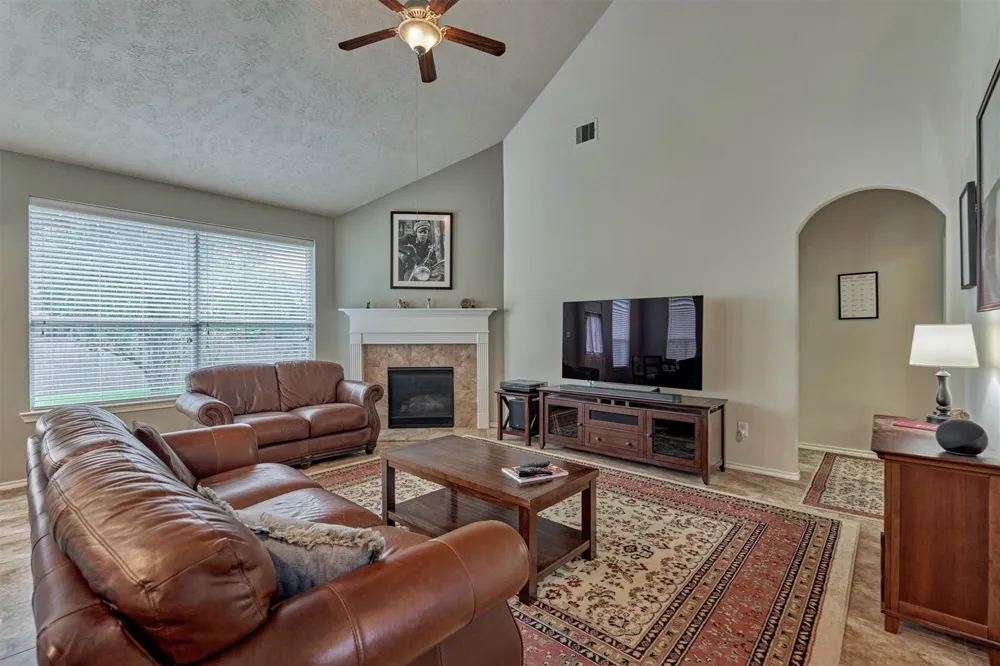 163 Hawkhurst Circle The Woodlands, TX 77354