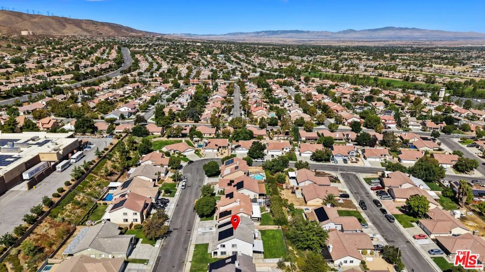 3843 Vitrina Lane Palmdale, CA 93551