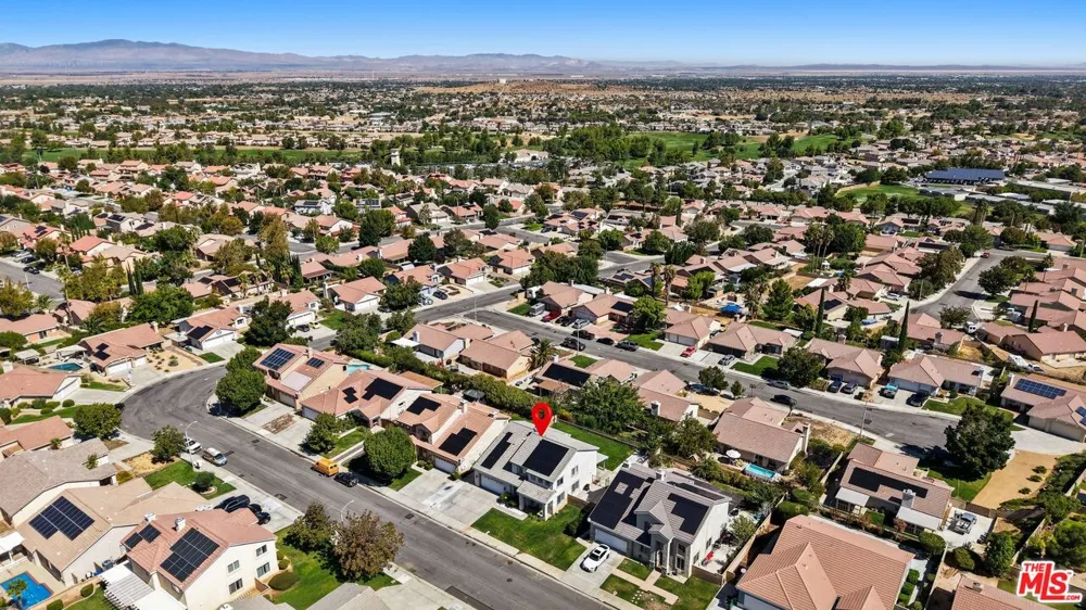 3843 Vitrina Lane Palmdale, CA 93551