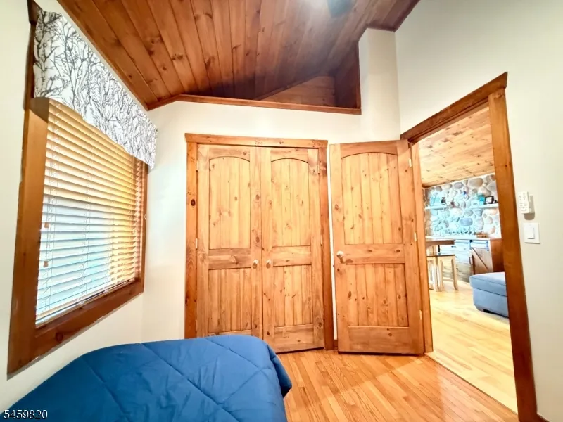 83 Sunset Trl Denville, NJ 07834