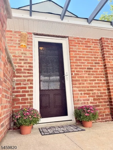 83 Sunset Trl Denville, NJ 07834