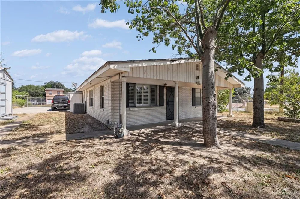 725 E Los Torritos Street Weslaco, TX 78596