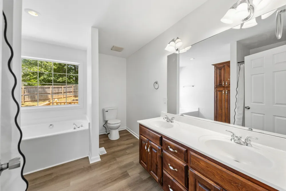 1504 Chestnut Cove Rd Chapel Hill, TN 37034