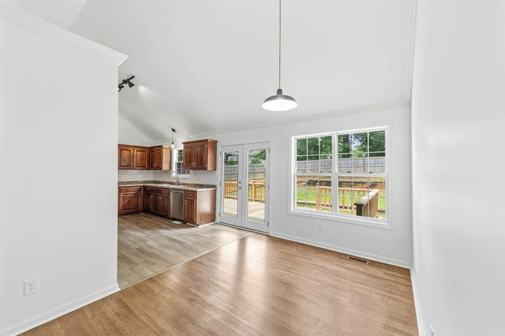 1504 Chestnut Cove Rd Chapel Hill, TN 37034