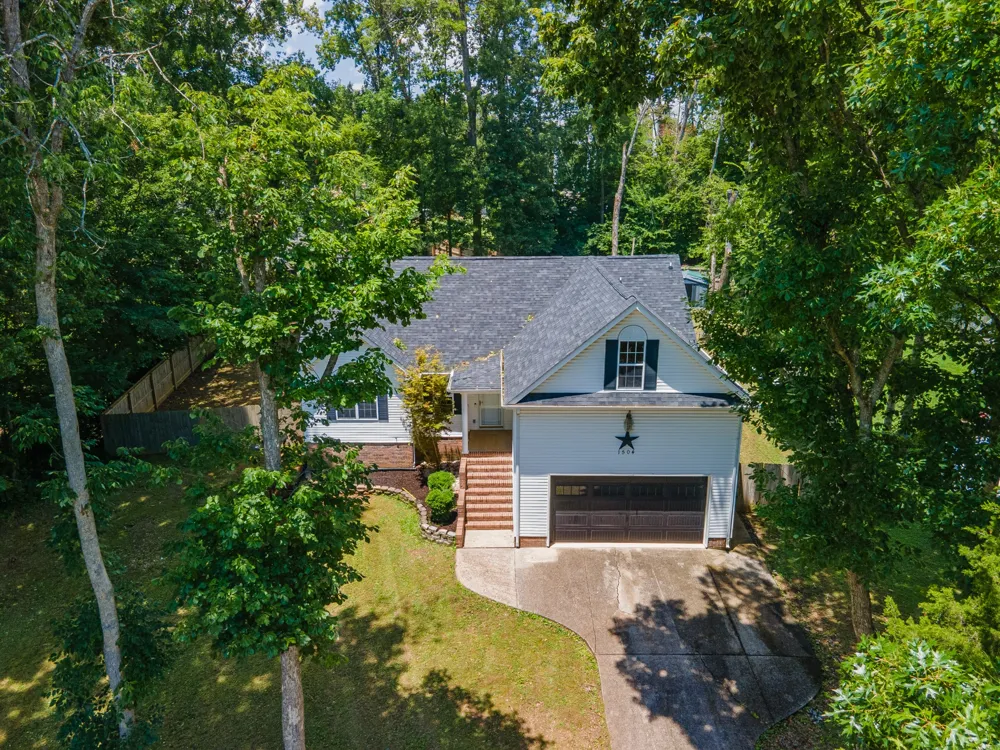 1504 Chestnut Cove Rd Chapel Hill, TN 37034