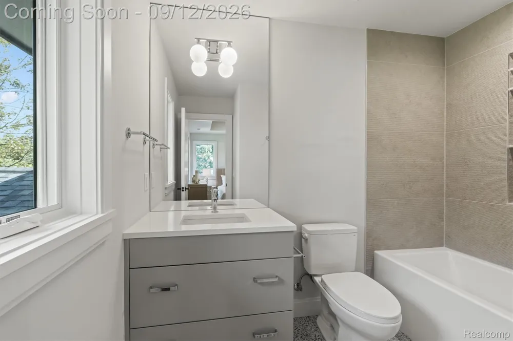 1465 Sodon Lake Drive Bloomfield Hills City, MI 48302
