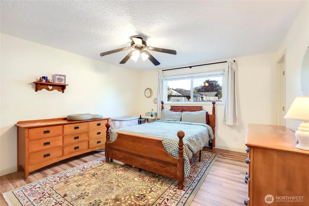3915 Cherrywood Street Longview, WA 98632