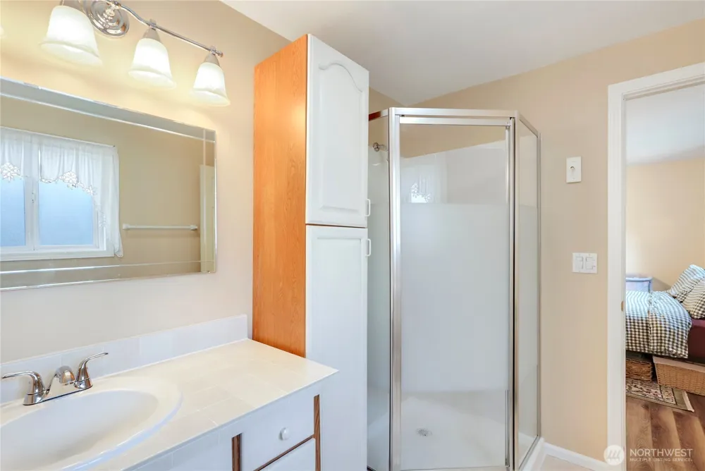3915 Cherrywood Street Longview, WA 98632