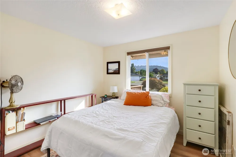 3915 Cherrywood Street Longview, WA 98632