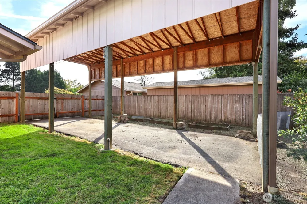 3915 Cherrywood Street Longview, WA 98632