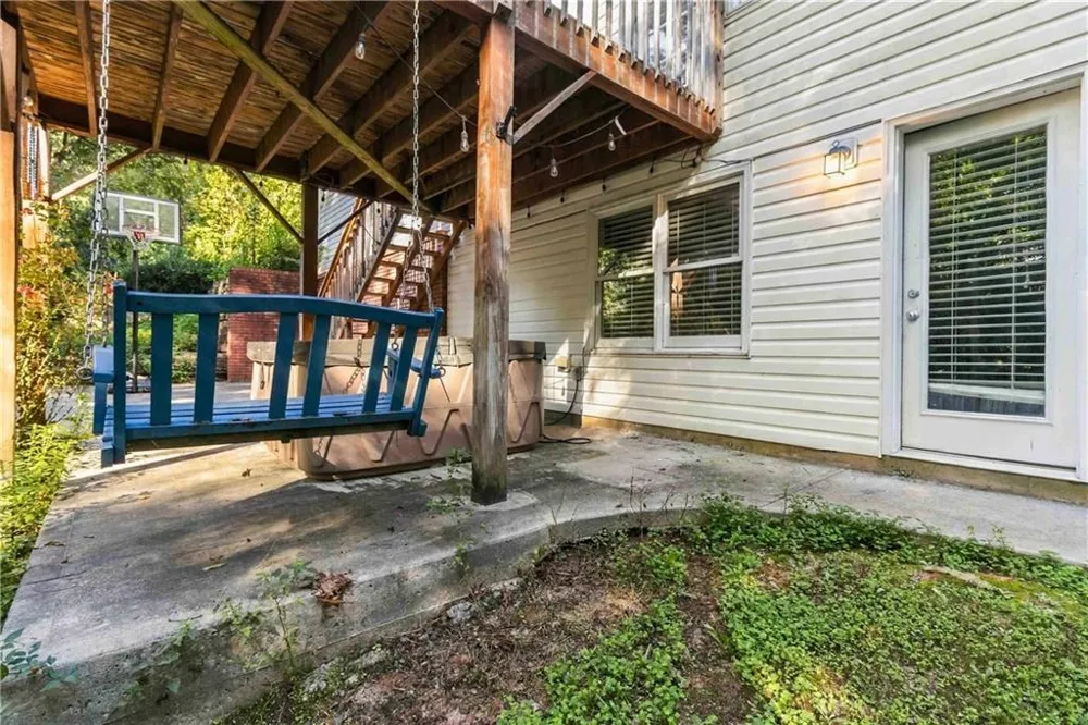 3014 Spring Court Loganville, GA 30052