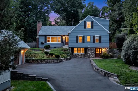 497 W Saddle River Road