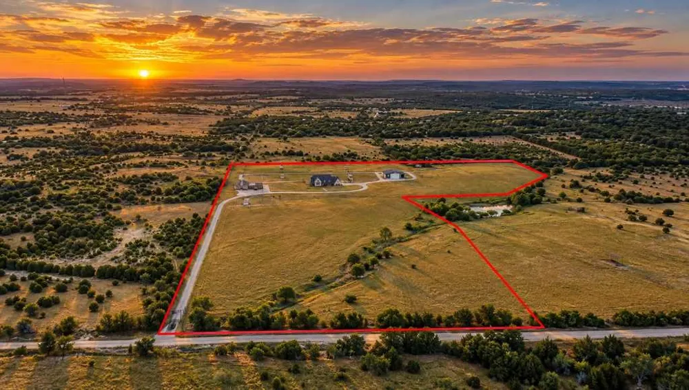 417 County Road 60 Gatesville, TX 76528