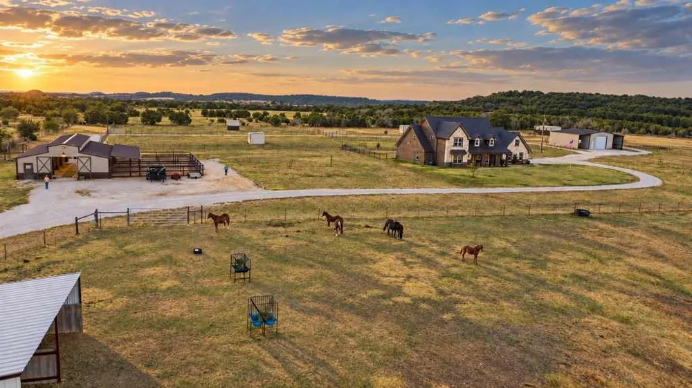 417 County Road 60 Gatesville, TX 76528