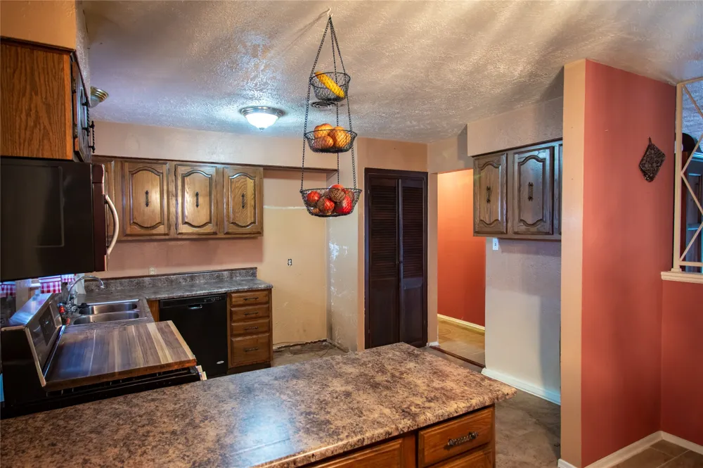 2251 Myrtlewood Drive Dallas, TX 75232