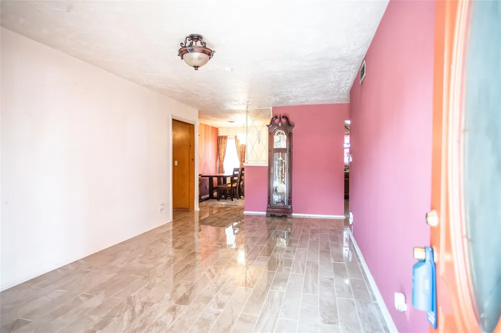 2251 Myrtlewood Drive Dallas, TX 75232