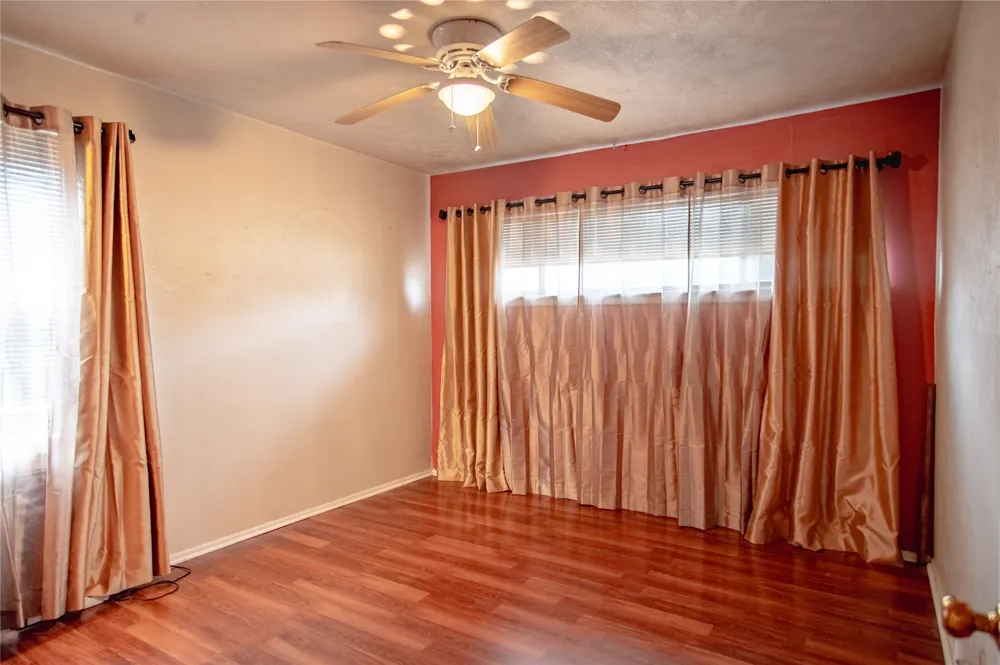 2251 Myrtlewood Drive Dallas, TX 75232