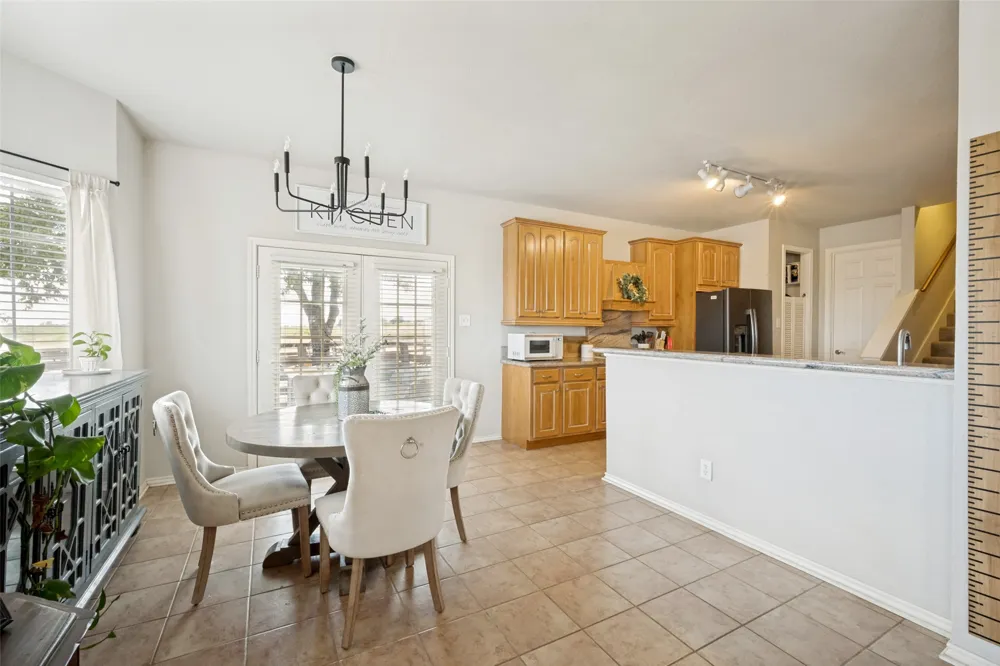 1690 Lawlis Lane Sanger, TX 76266