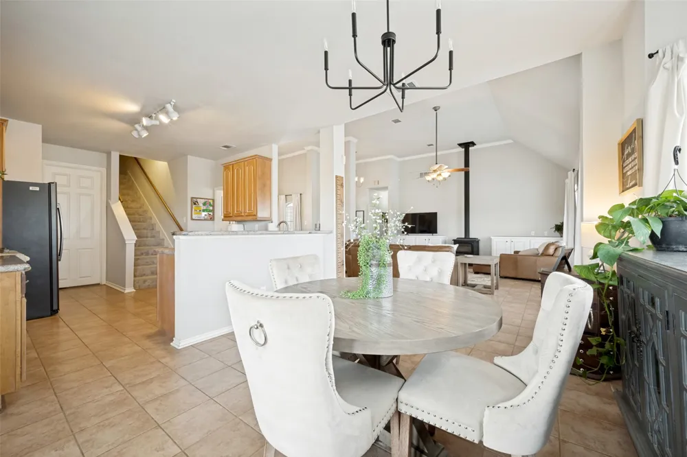 1690 Lawlis Lane Sanger, TX 76266