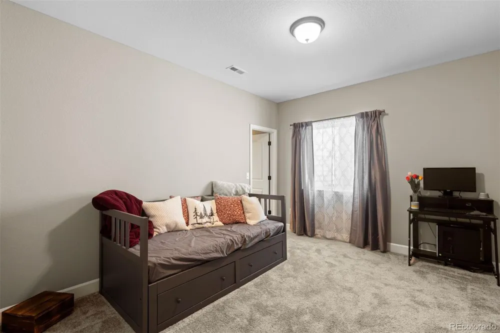 8480 Arapahoe Peak Street Littleton, CO 80125
