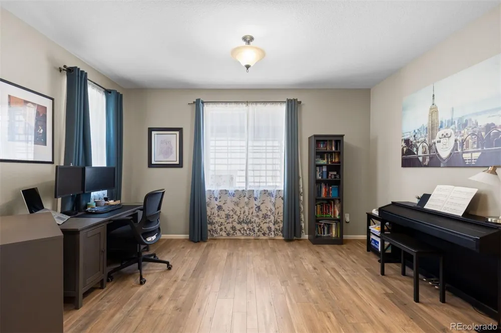 8480 Arapahoe Peak Street Littleton, CO 80125