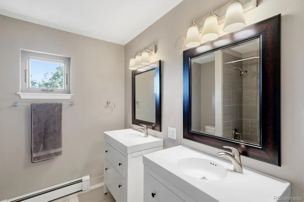 4985 E 12th Avenue Denver, CO 80220