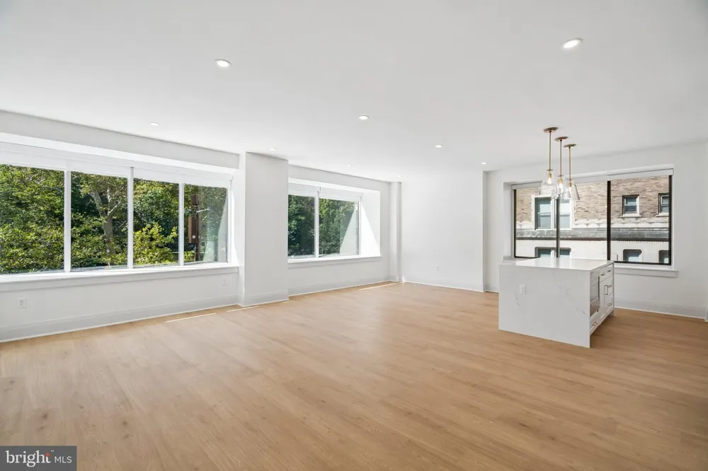 135 S 19TH STREET #201 Philadelphia, PA 19103