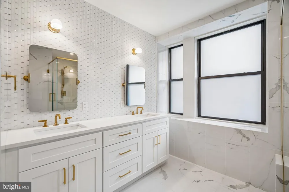 135 S 19TH STREET #201 Philadelphia, PA 19103