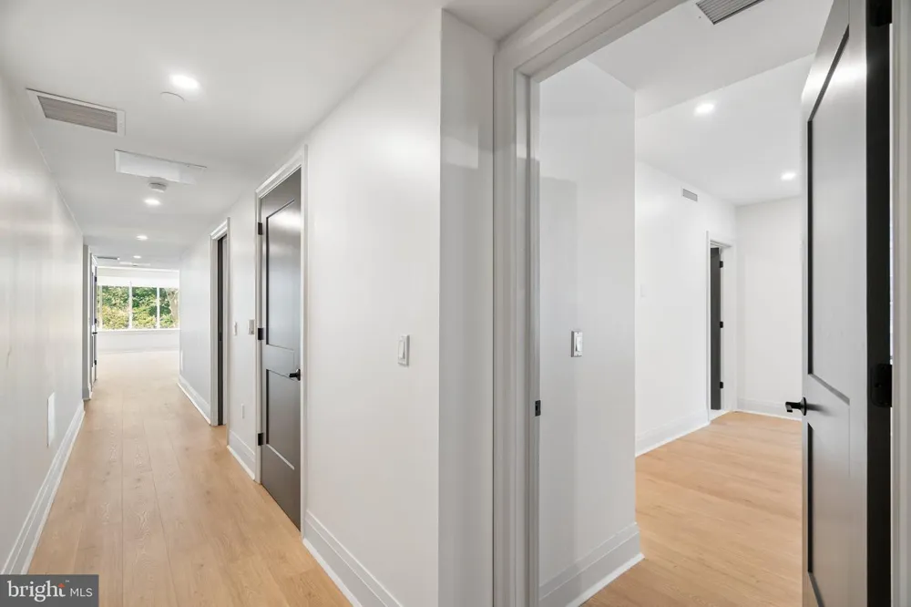 135 S 19TH STREET #201 Philadelphia, PA 19103