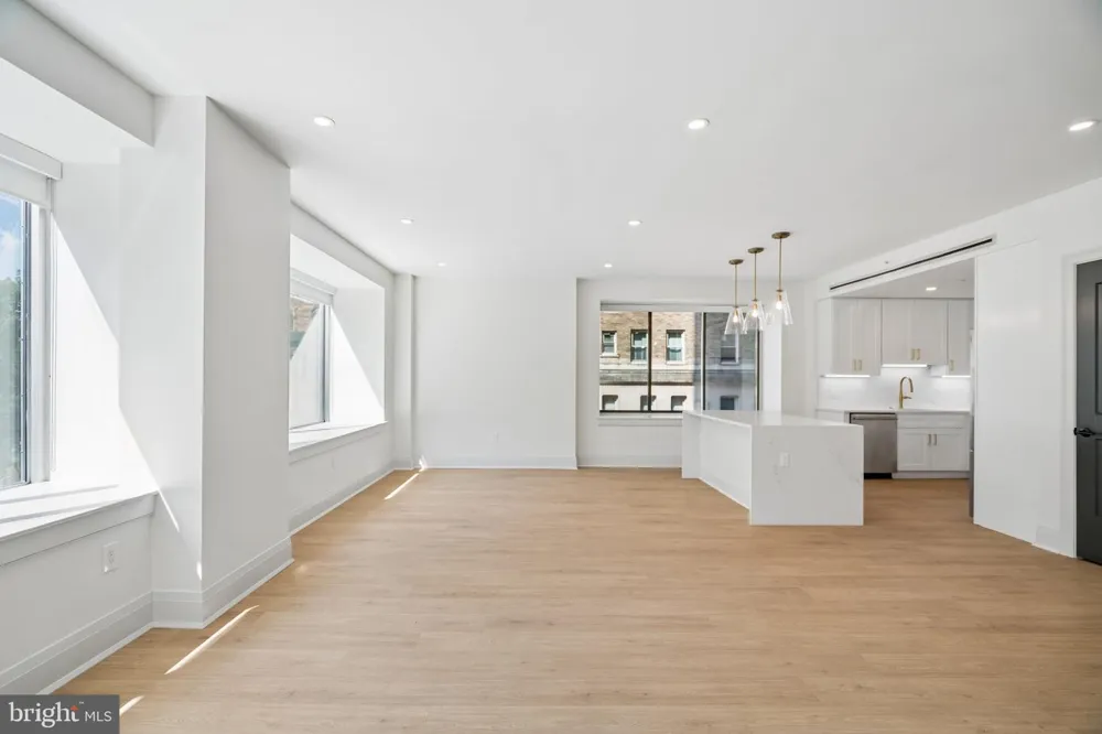 135 S 19TH STREET #201 Philadelphia, PA 19103