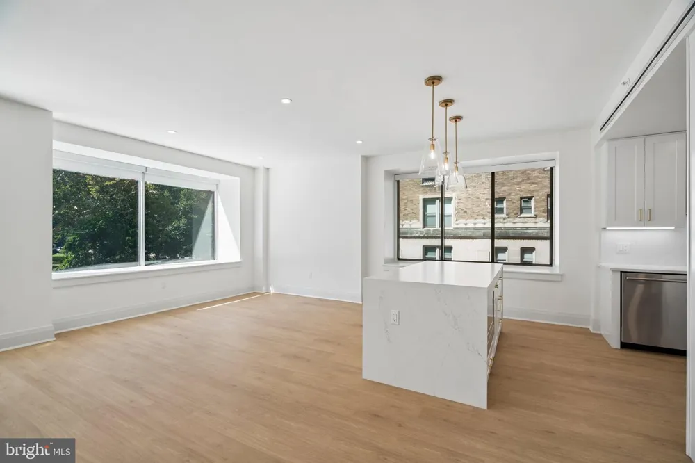 135 S 19TH STREET #201 Philadelphia, PA 19103