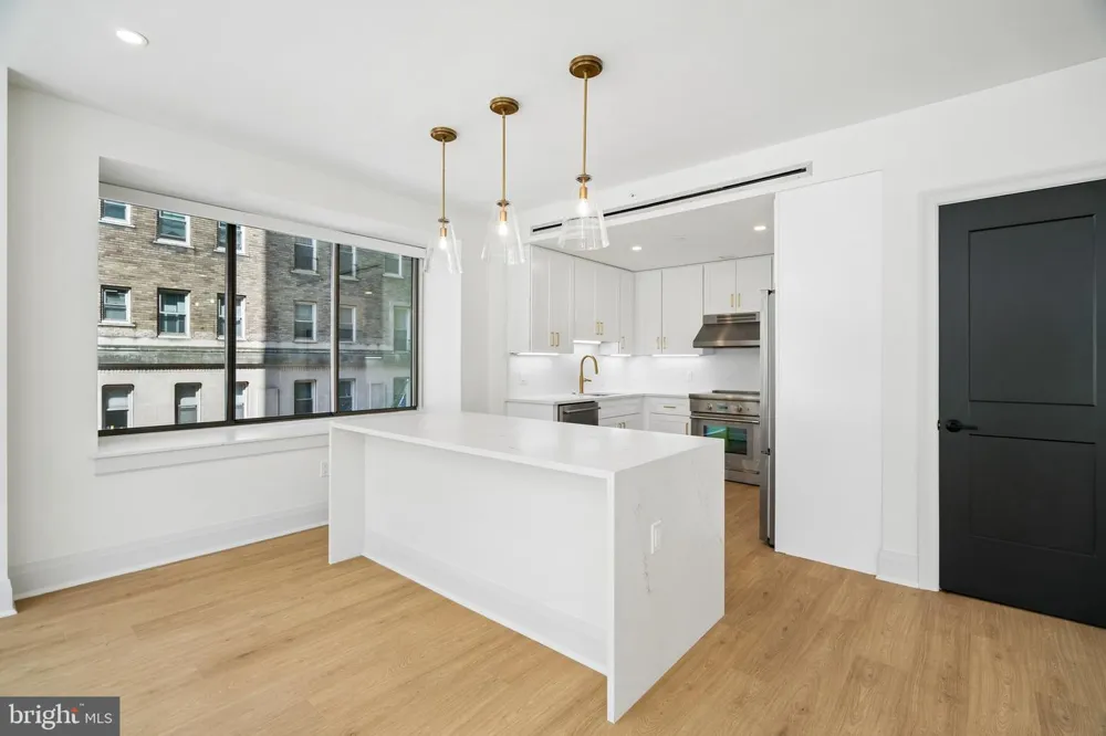 135 S 19TH STREET #201 Philadelphia, PA 19103